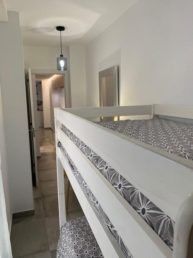 Los Boliches Holidays Suites Фуeнхирола Екстериор снимка