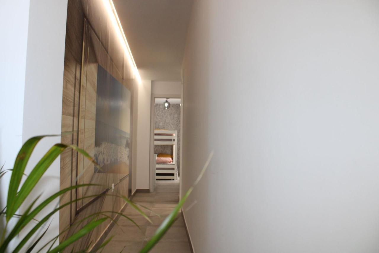 Los Boliches Holidays Suites Фуeнхирола Екстериор снимка
